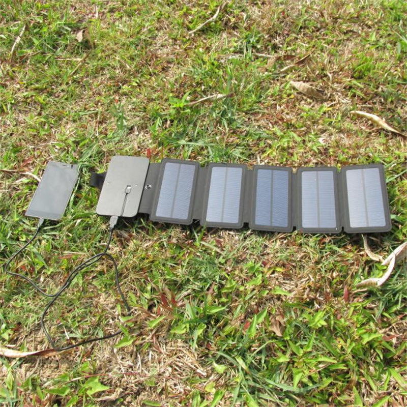 Folding Solar Charger 5V/2.1A – Portable Outdoor Power Panel for Camping & Travel